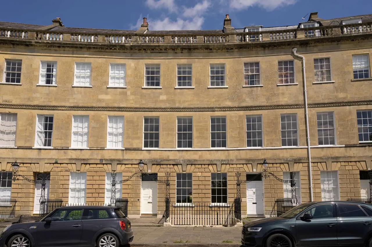 6 bed house for sale — Lansdown Crescent, Bath, Somerset, BA1 5EX