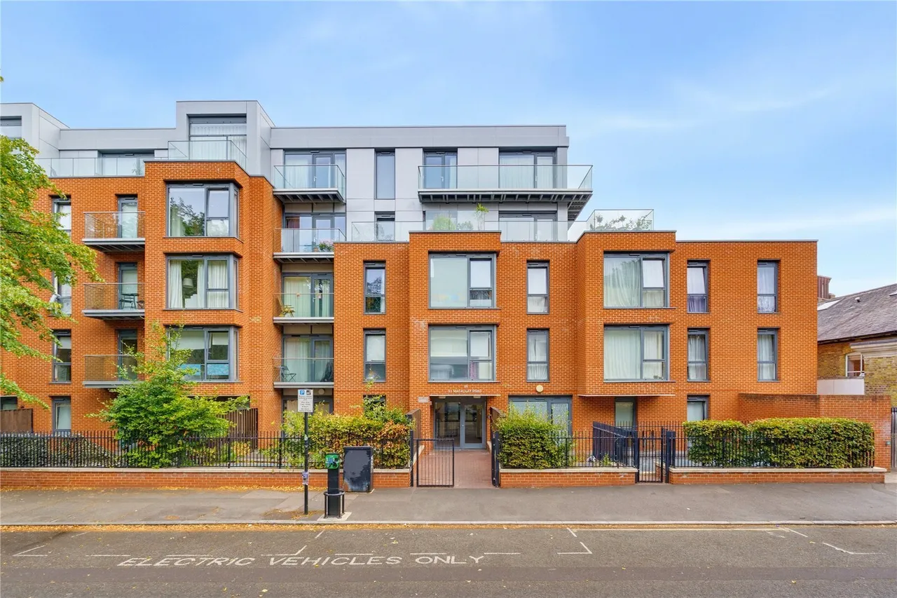 Macaulay Road, London, SW4, photo 10