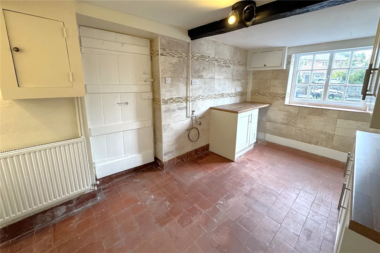 Castle Bridge Cottages, Hook Road, North Warnborough, Hook, Hampshire, RG29 1EU, photo 11
