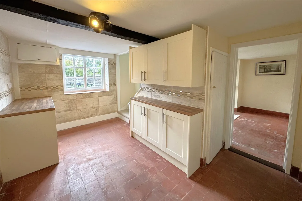 Castle Bridge Cottages, Hook Road, North Warnborough, Hook, Hampshire, RG29 1EU, photo 6