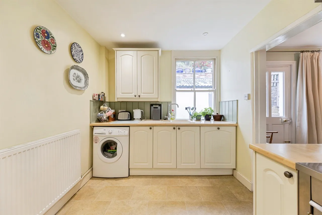 Well Street, Buckingham, MK18, photo 10