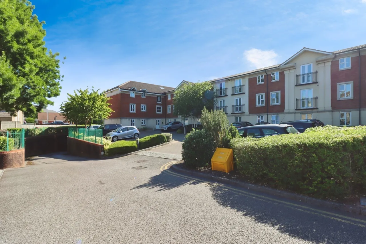 1 bed flat for sale — Springly Court, Grimsbury Road, Bristol, Gloucestershire, BS15