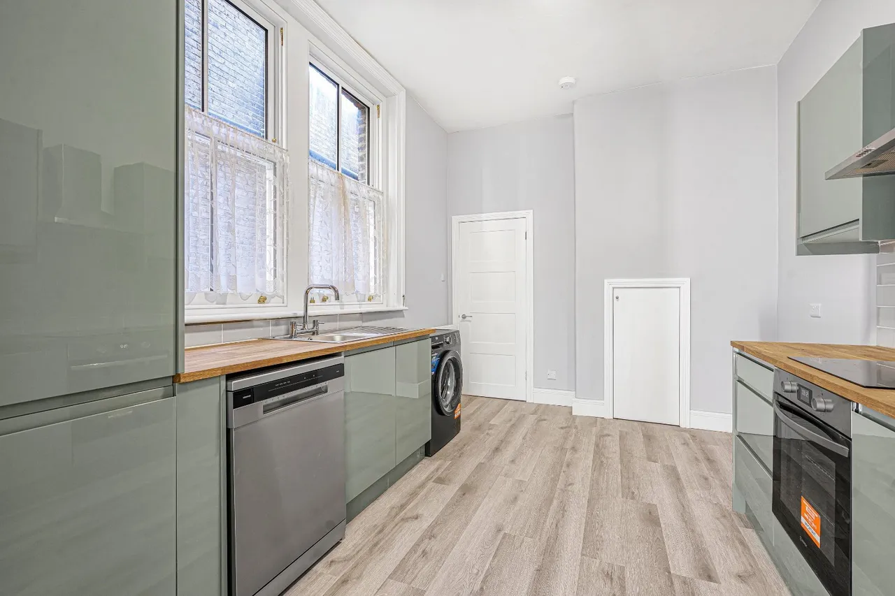 Lawn Crescent, Kew, TW9, photo 7