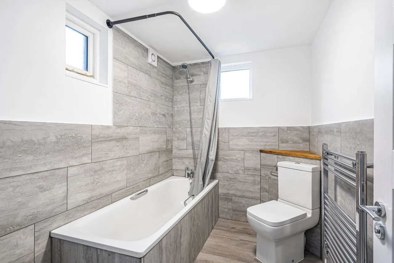 Lawn Crescent, Kew, TW9, photo 12