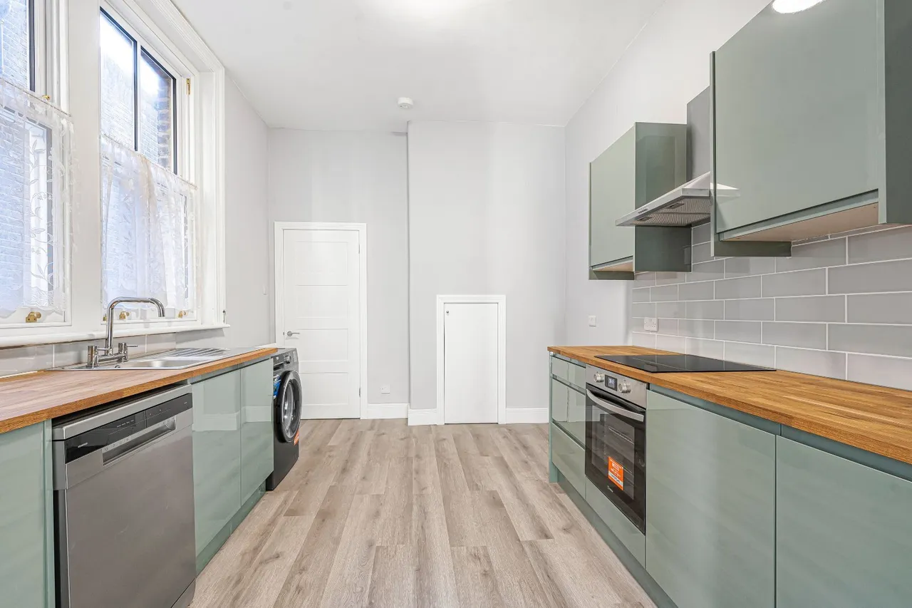 Lawn Crescent, Kew, TW9, photo 6