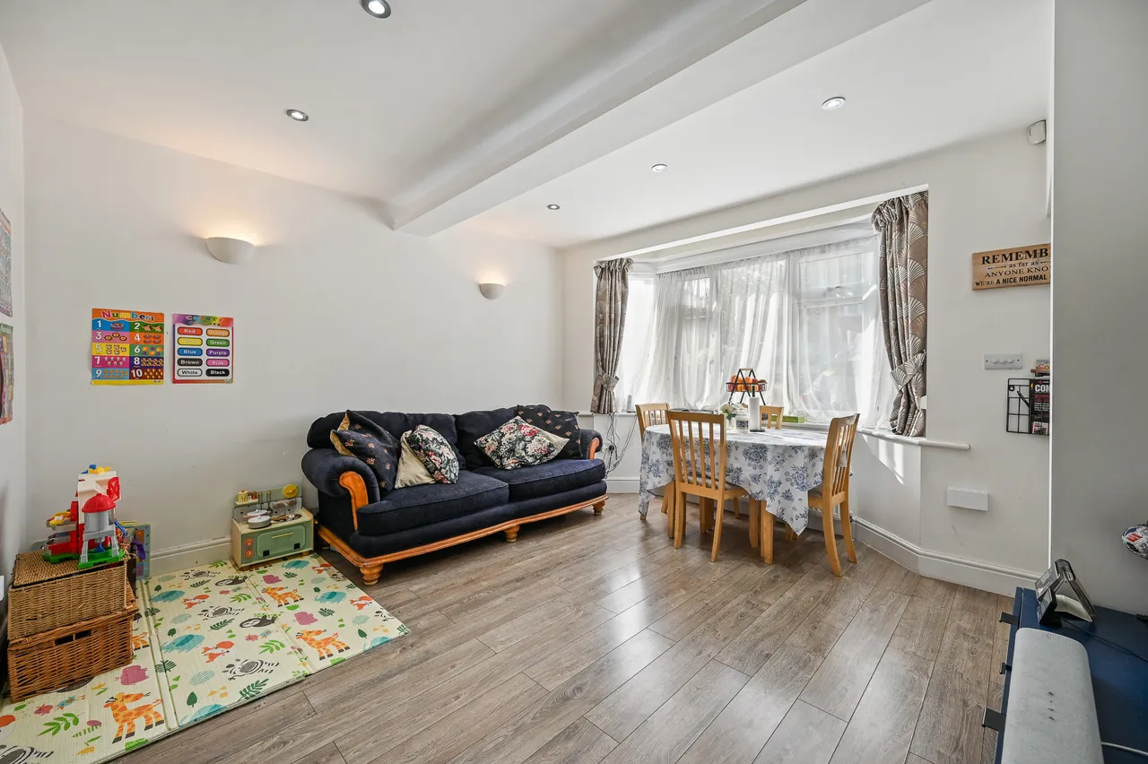 Broomgrove Gardens, Edgware, HA8, photo 3