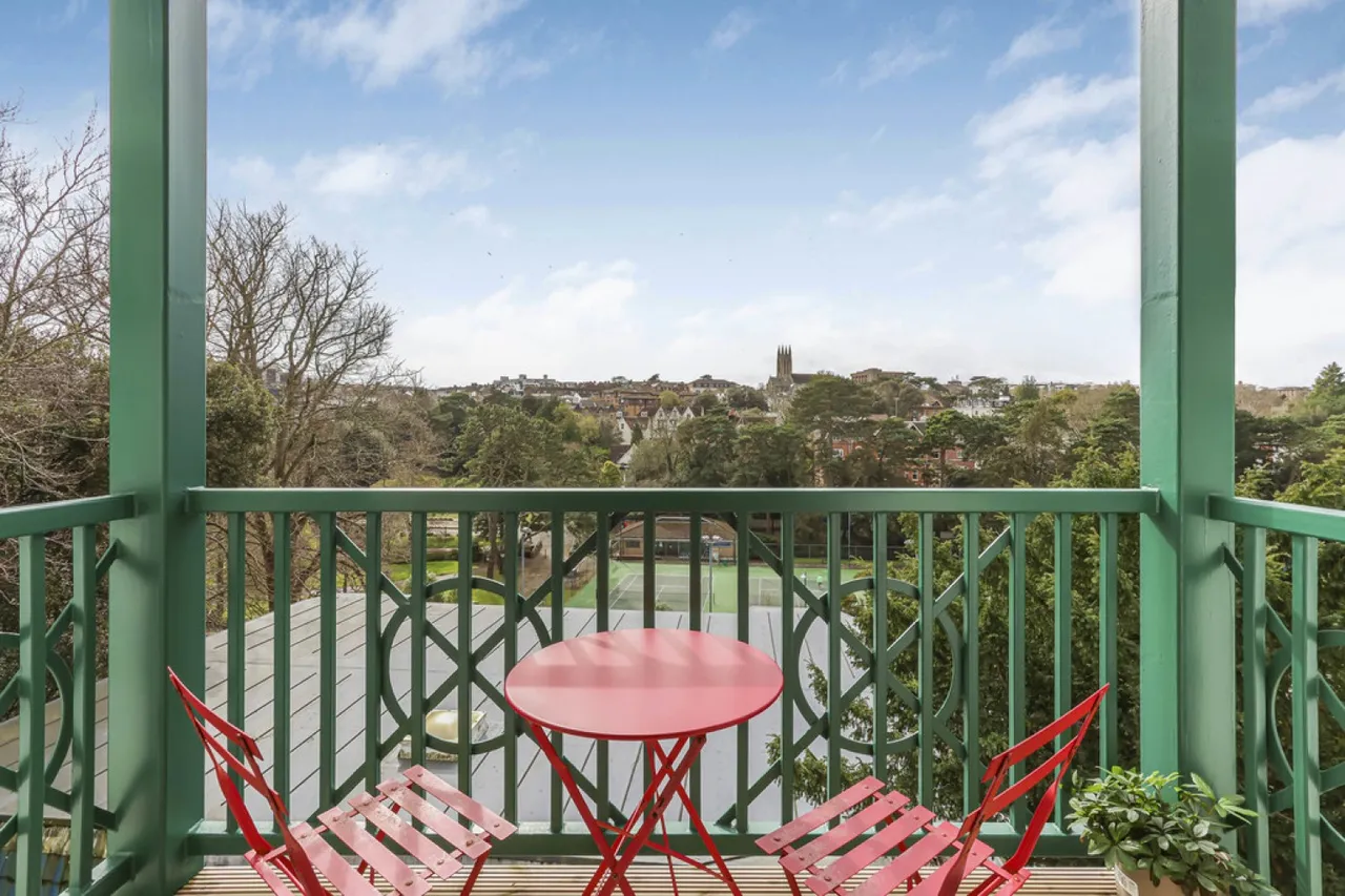 2 bed flat for sale, St Stephen's Road, Bournemouth, BH2