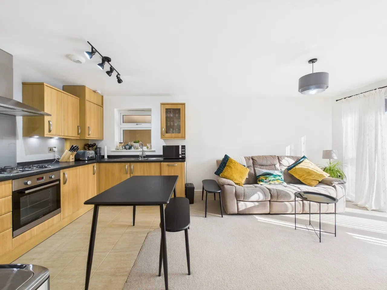 Ashford, Surrey, photo 12