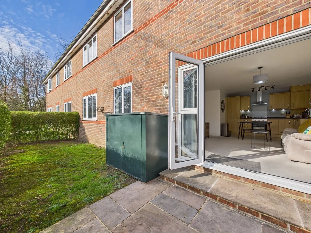 Ashford, Surrey, photo 5