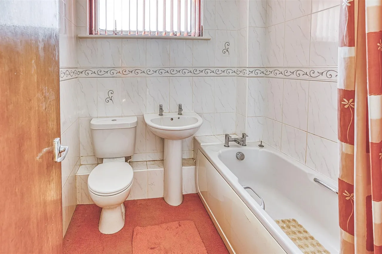 Adwick Close, Mickleover, photo 9
