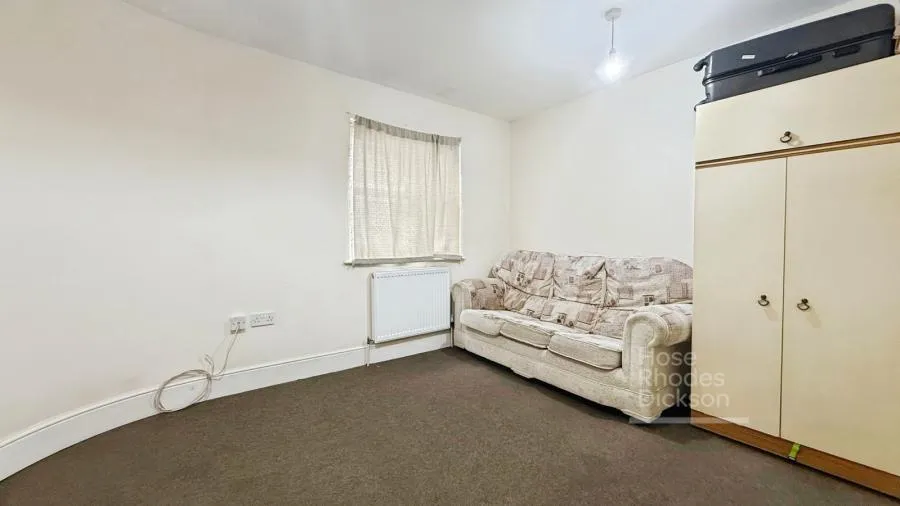 Lugley Street, Newport, PO30, photo 4