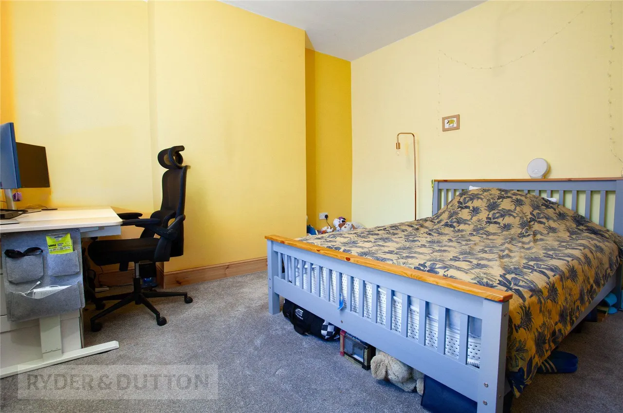 Rochdale Road, Middleton, M24, photo 8
