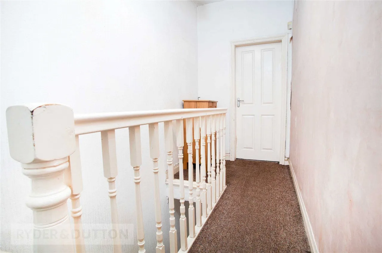 Rochdale Road, Middleton, M24, photo 5