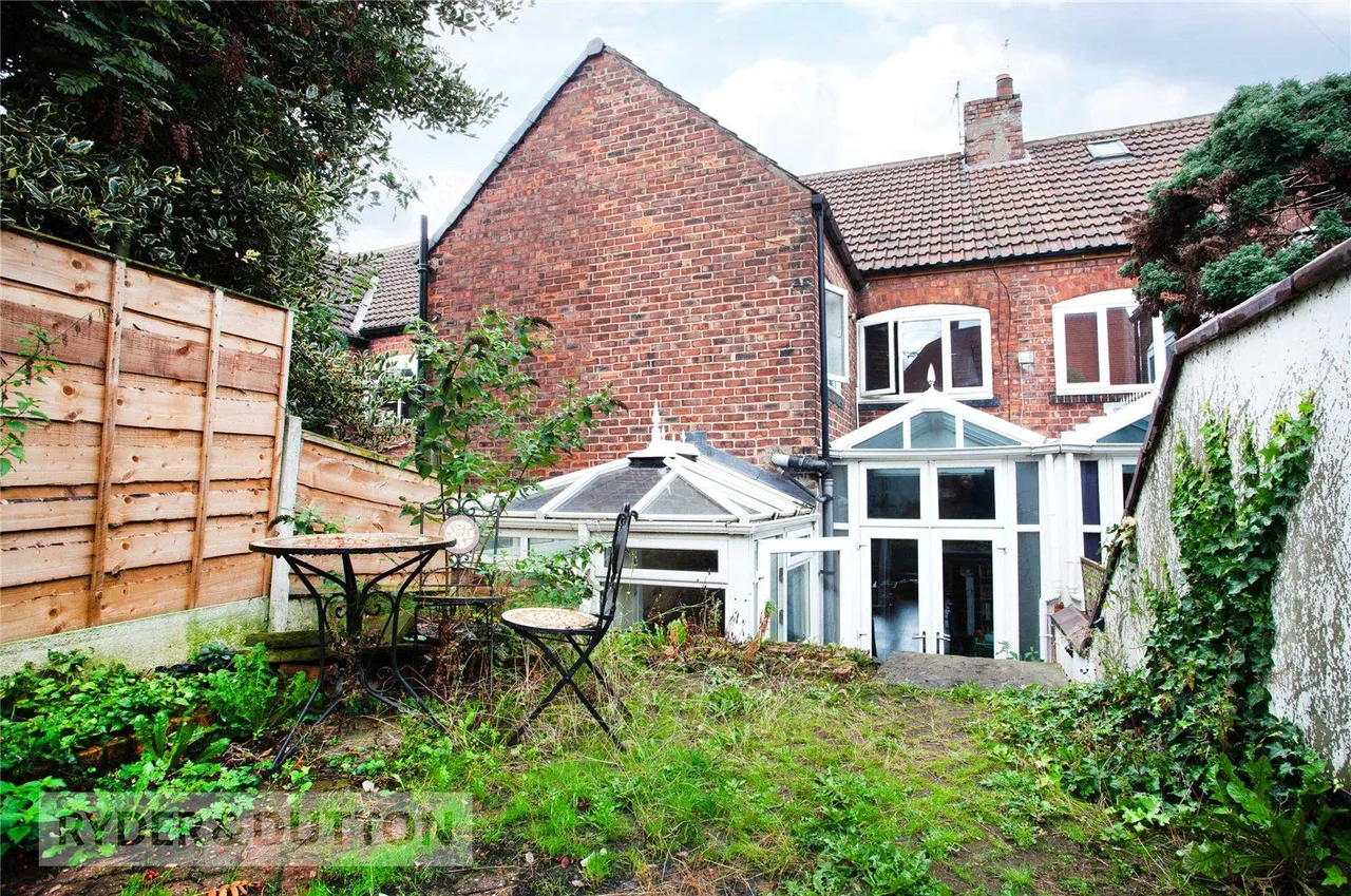 Rochdale Road, Middleton, M24, photo 15