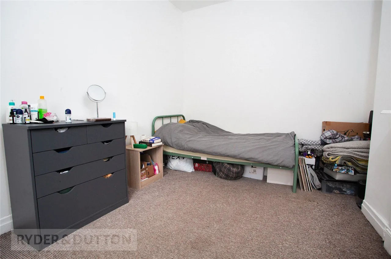 Rochdale Road, Middleton, M24, photo 6