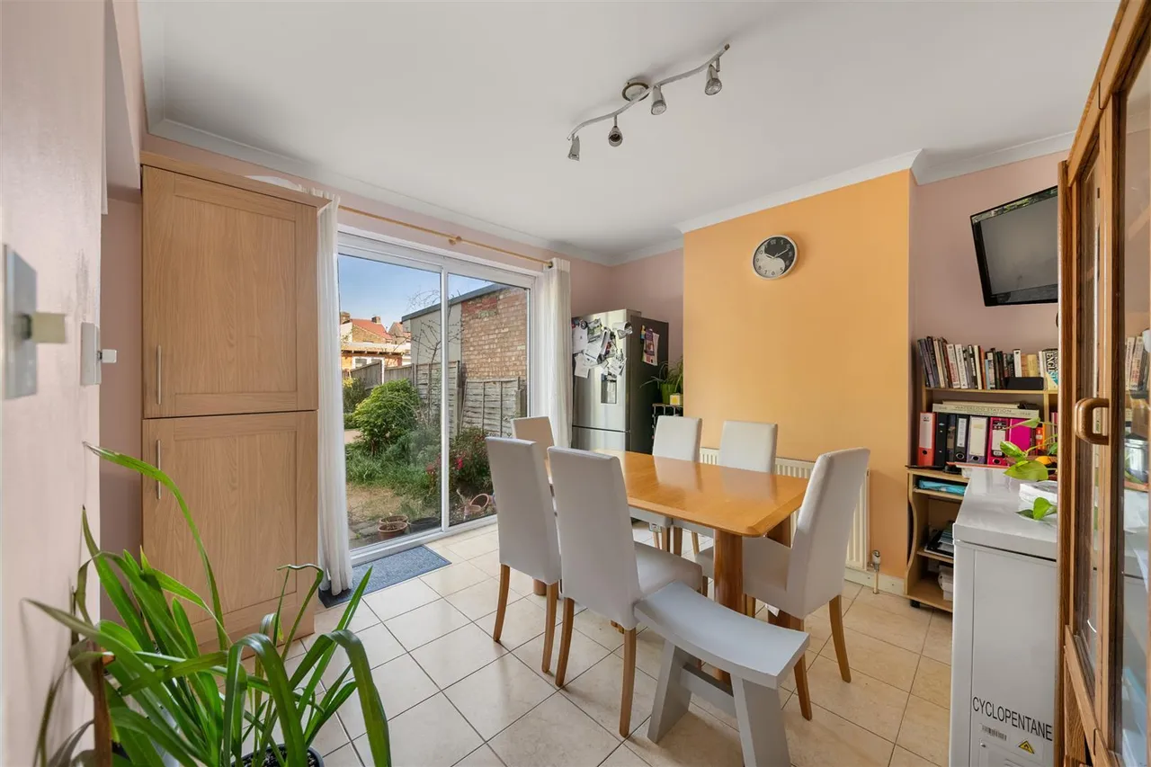 Penderel Road, Hounslow, photo 3