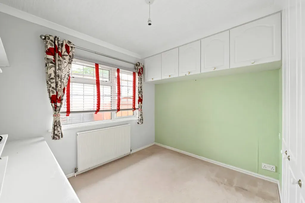 Chesham Road, Wigginton, Hertfordshire, HP23 6JF, photo 6