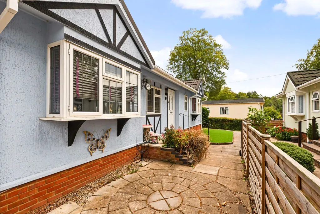 Chesham Road, Wigginton, Hertfordshire, HP23 6JF, photo 10