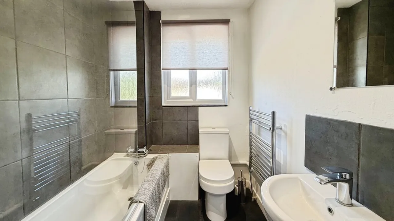 Buckleaze Close, Trowbridge, photo 7