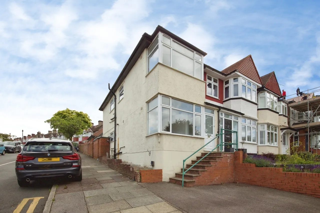 Hampden Way, London, N14, photo 10