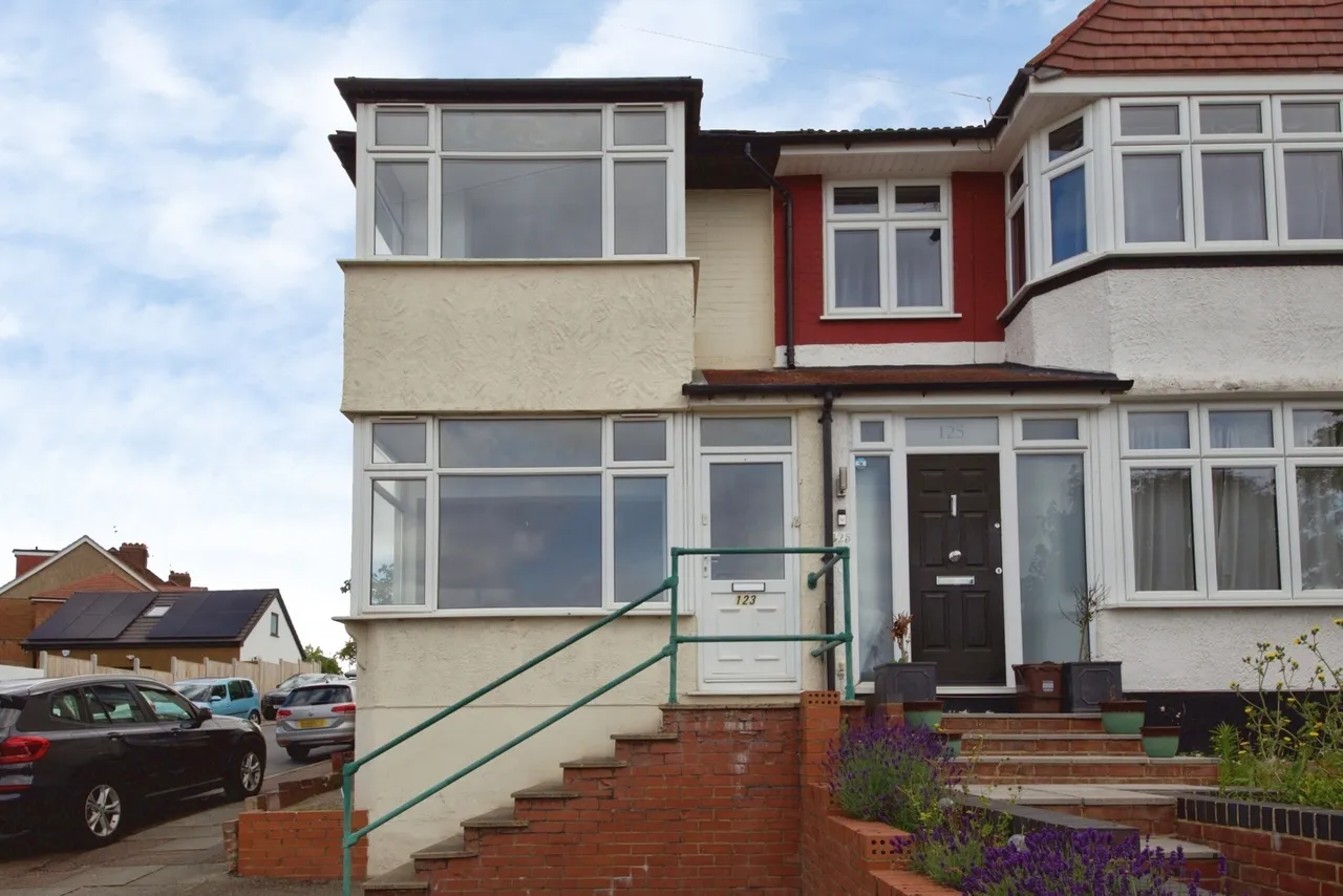 Hampden Way, London, N14, photo 5