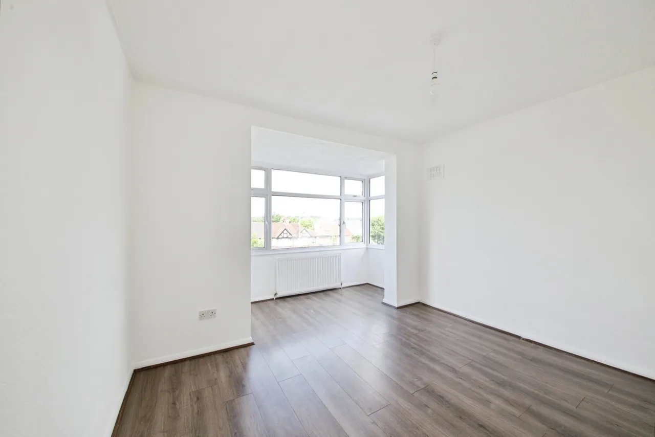 Hampden Way, London, N14, photo 14
