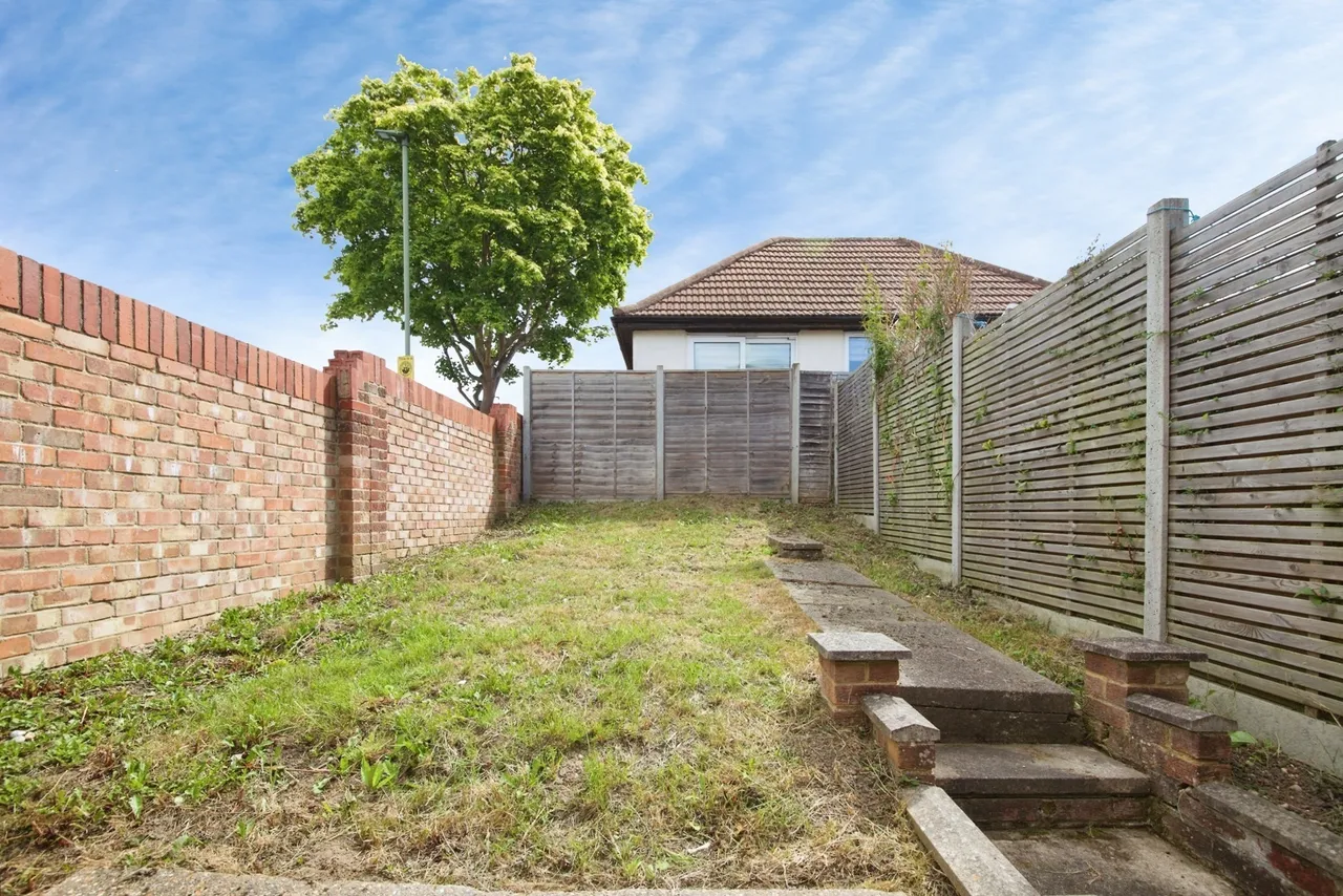 Hampden Way, London, N14, photo 8