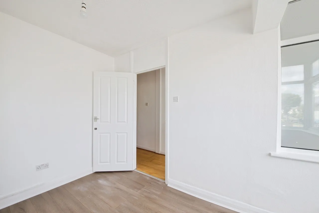 Hampden Way, London, N14, photo 20