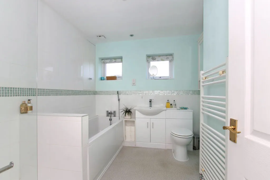 Cheddington Road, Pitstone, LU7, photo 6
