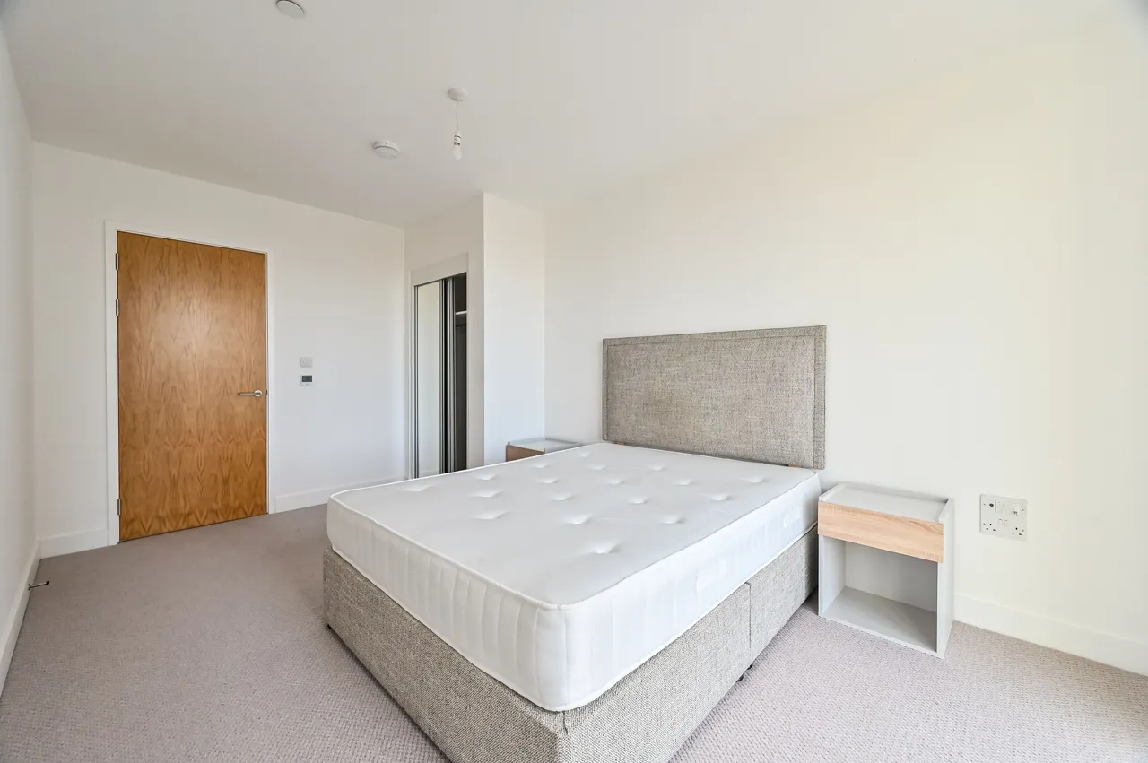 London, N17, photo 21
