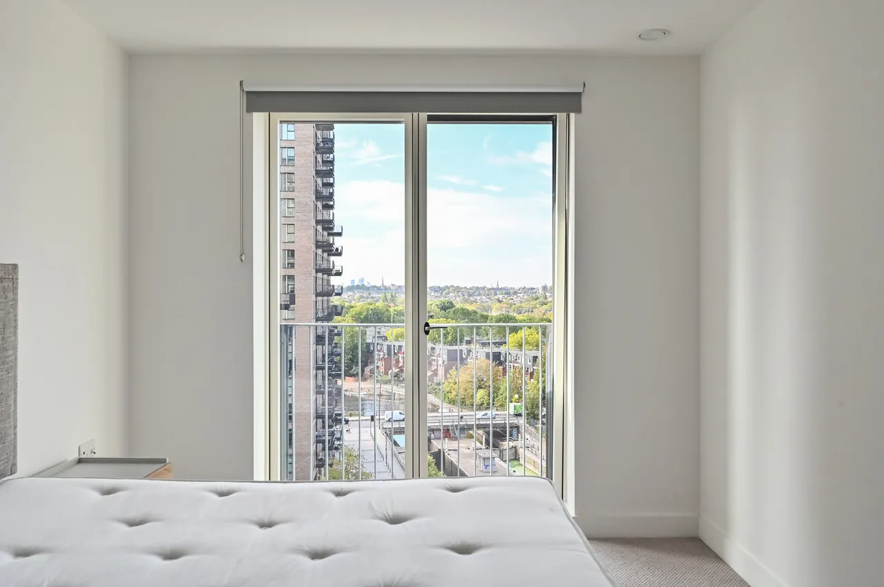London, N17, photo 24