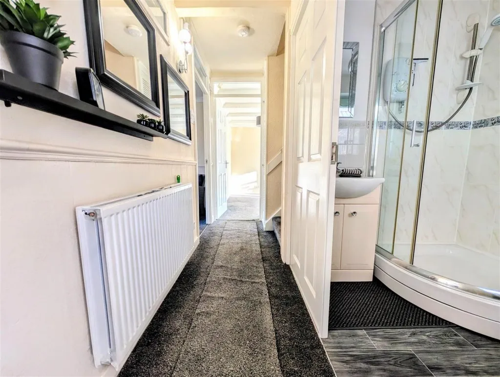Edinburgh Drive, Willenhall, WV12, photo 11