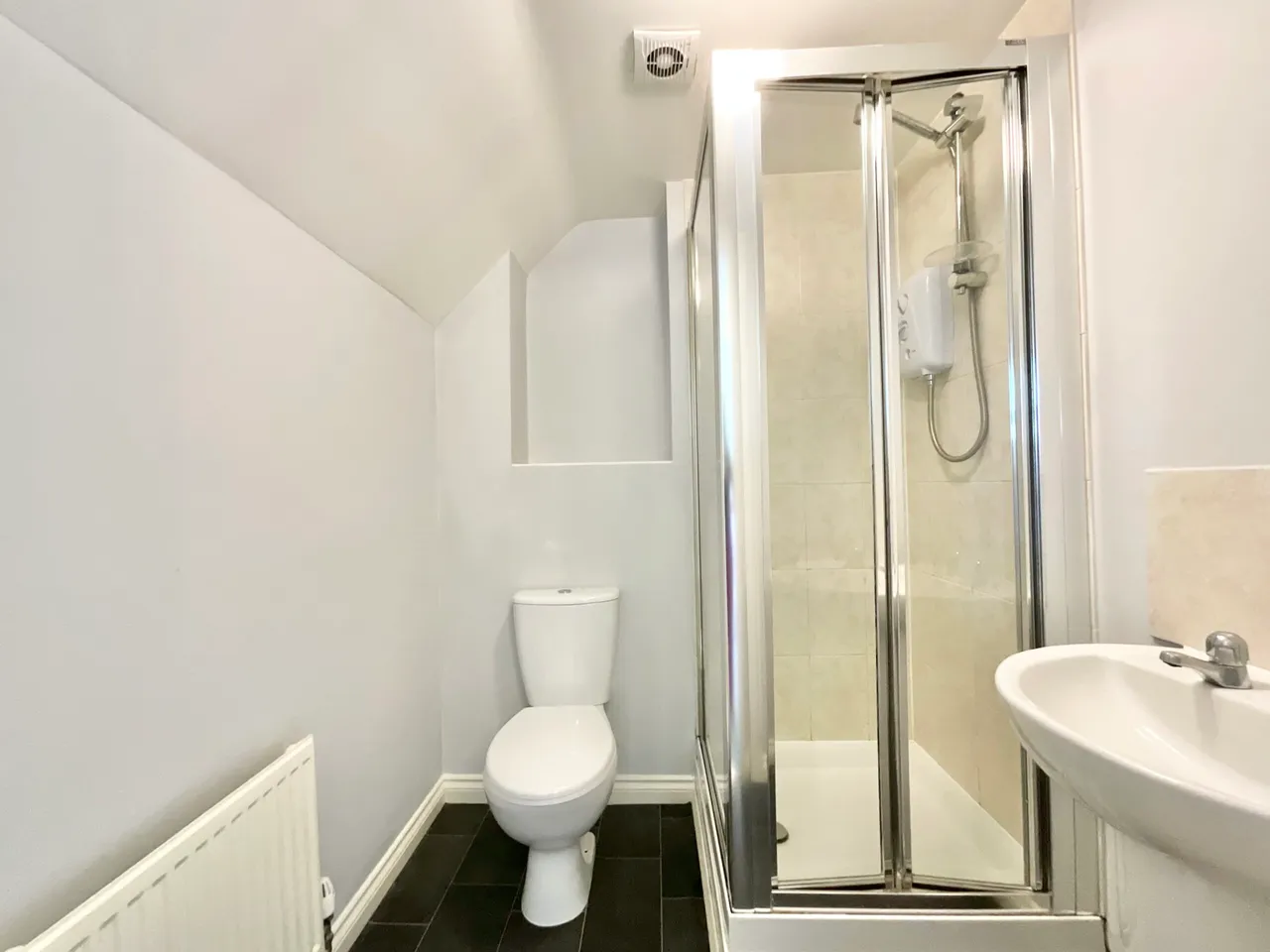 Riverside Crescent, Hall Yard, ST10, photo 14