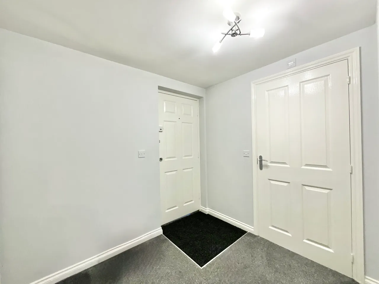 Riverside Crescent, Hall Yard, ST10, photo 15