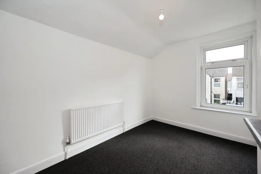 Jubilee Road, Southsea, PO4, photo 17