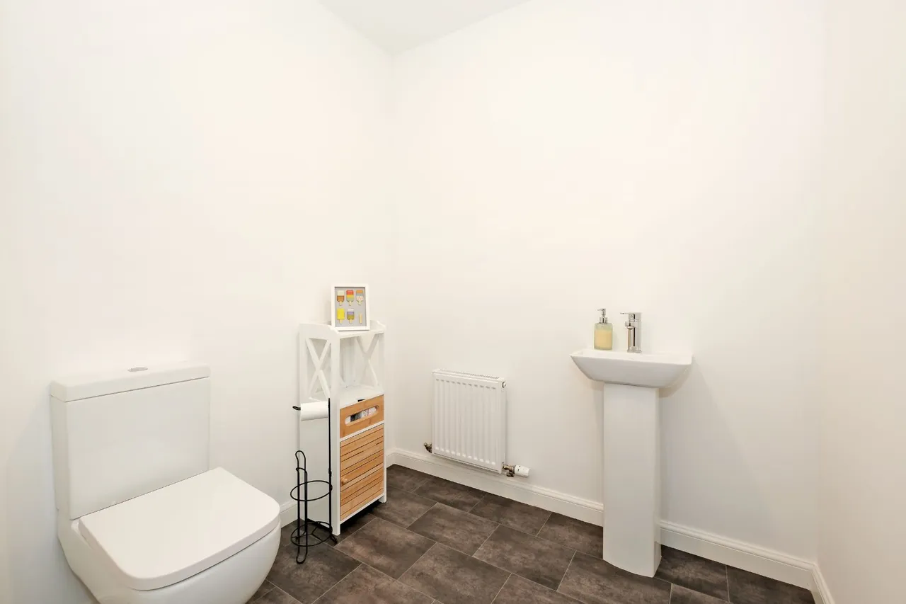 Daisy Close, Mintlaw, AB42, photo 13