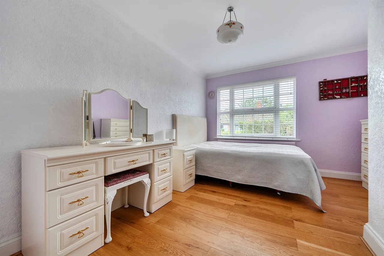 Laura Close, Enfield, EN1, photo 7