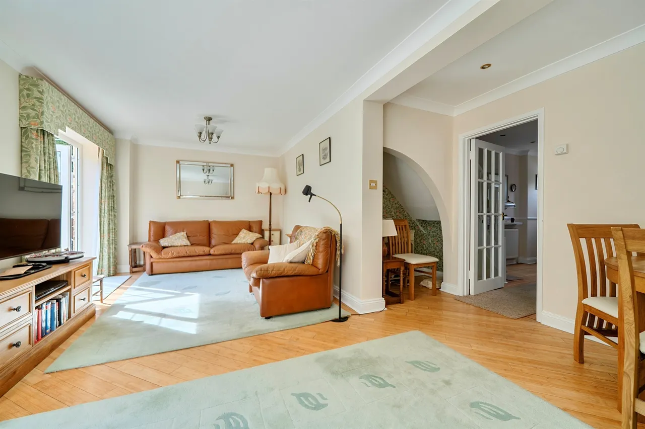 Laura Close, Enfield, EN1, photo 5