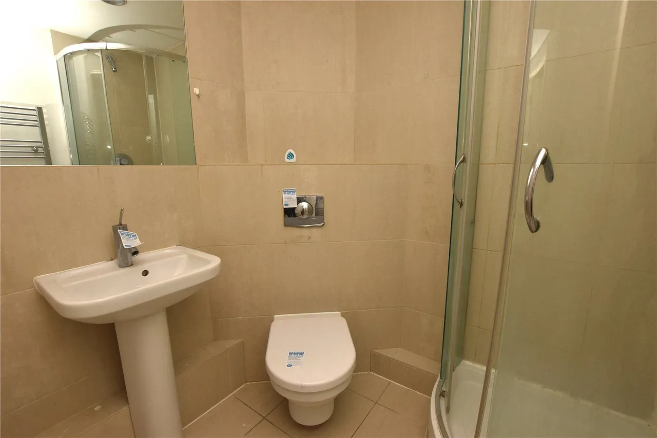 Bridgewater Place, Leeds, LS11, photo 6