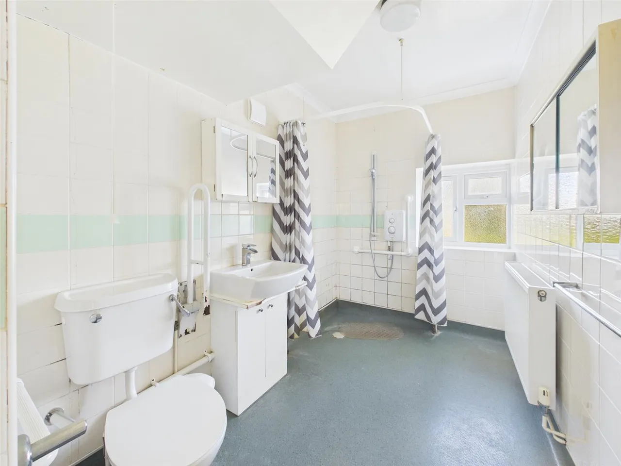 Eastcote Lane, Northolt, UB5 5RQ, photo 7