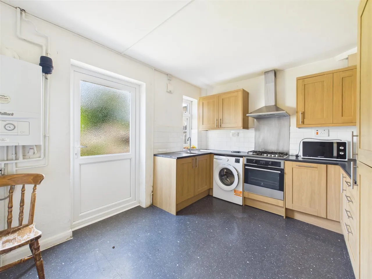 Eastcote Lane, Northolt, UB5 5RQ, photo 5