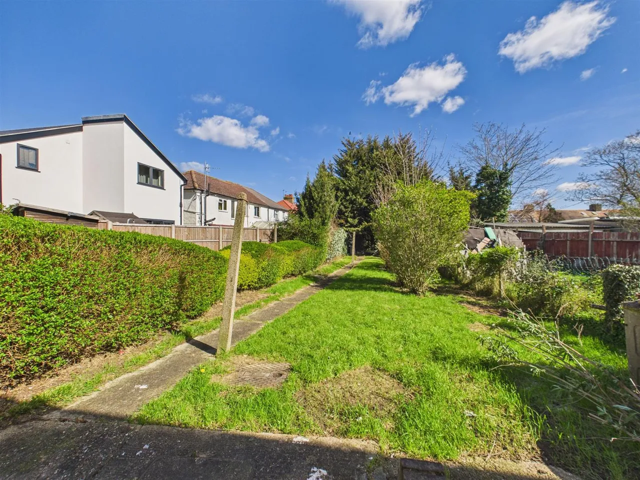 Eastcote Lane, Northolt, UB5 5RQ, photo 3