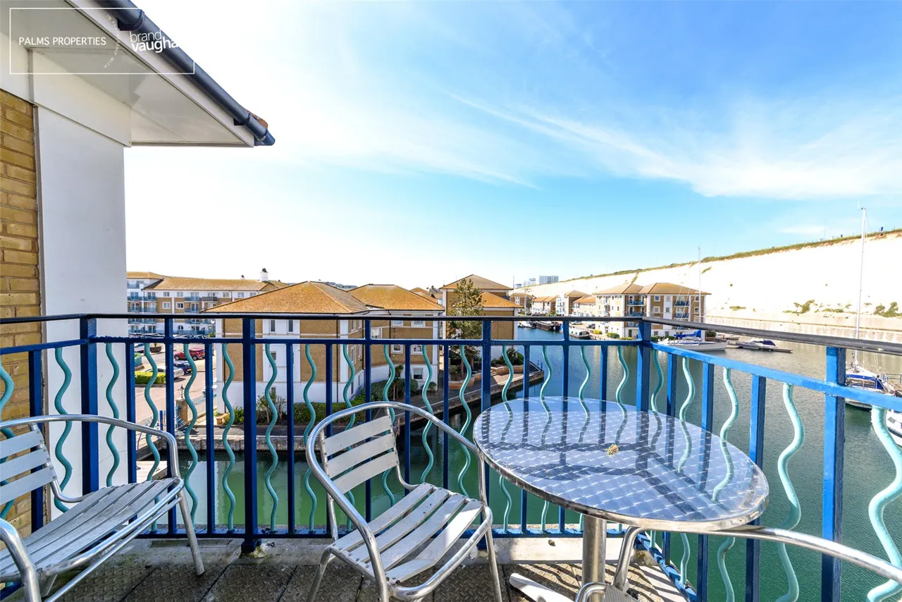 St. Vincents Court, The Strand, BN2, photo 14