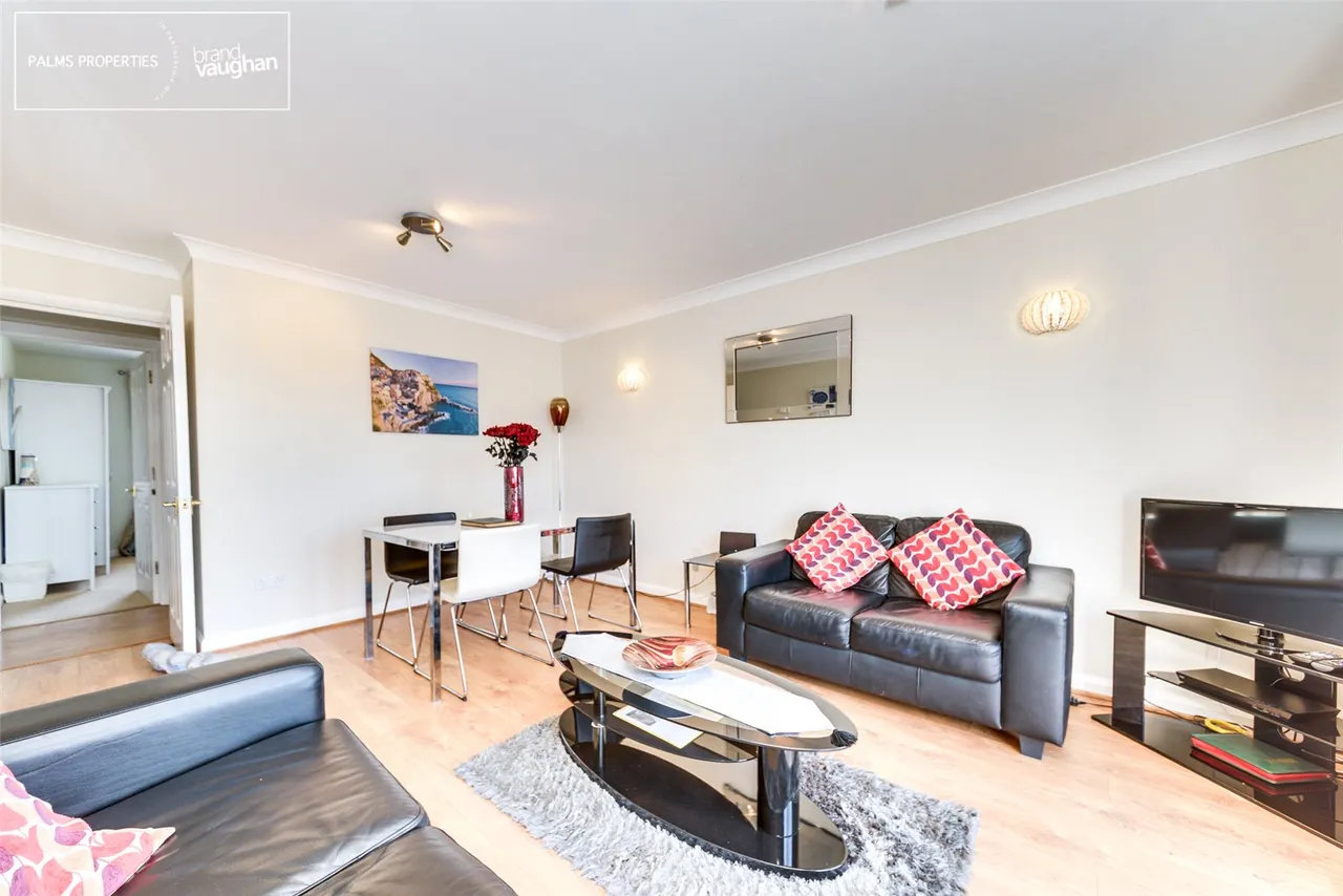 St. Vincents Court, The Strand, BN2, photo 12