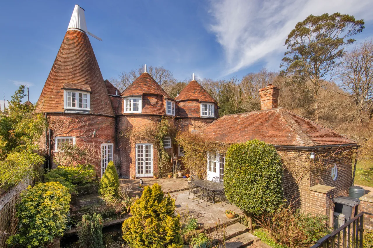5 bed house for sale — Wadhurst Road, Mark Cross, East Sussex, TN6 3PE