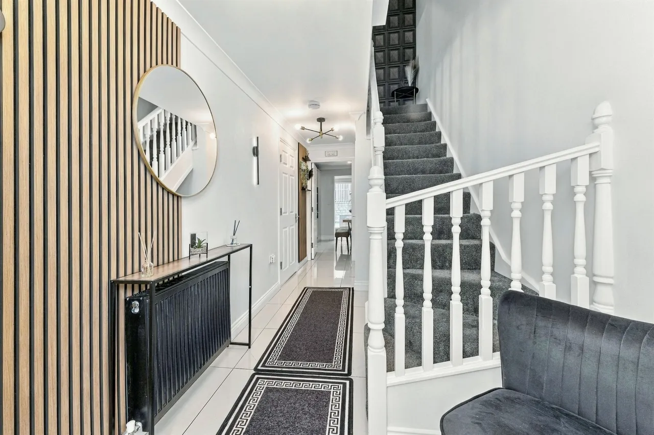 Brunswick Place, Heckmondwike, WF16, photo 18