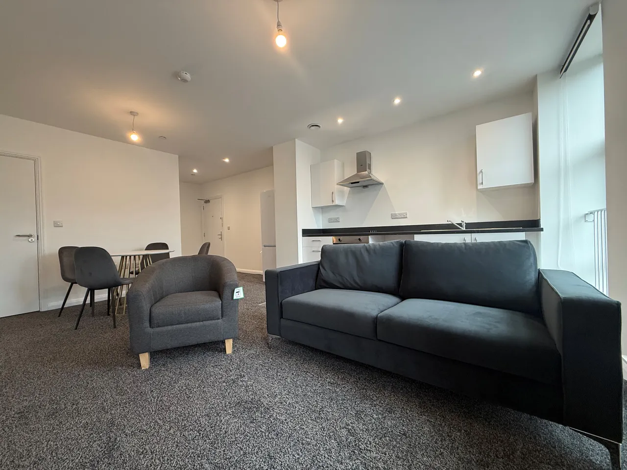 2 bed flat to rent — Sutherland House, CV1