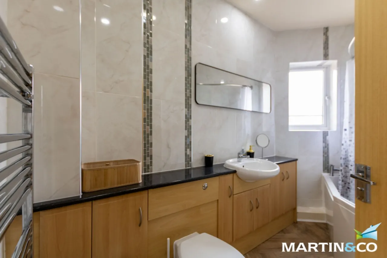 Denver House, The Moorings, Hockley, B18, photo 9