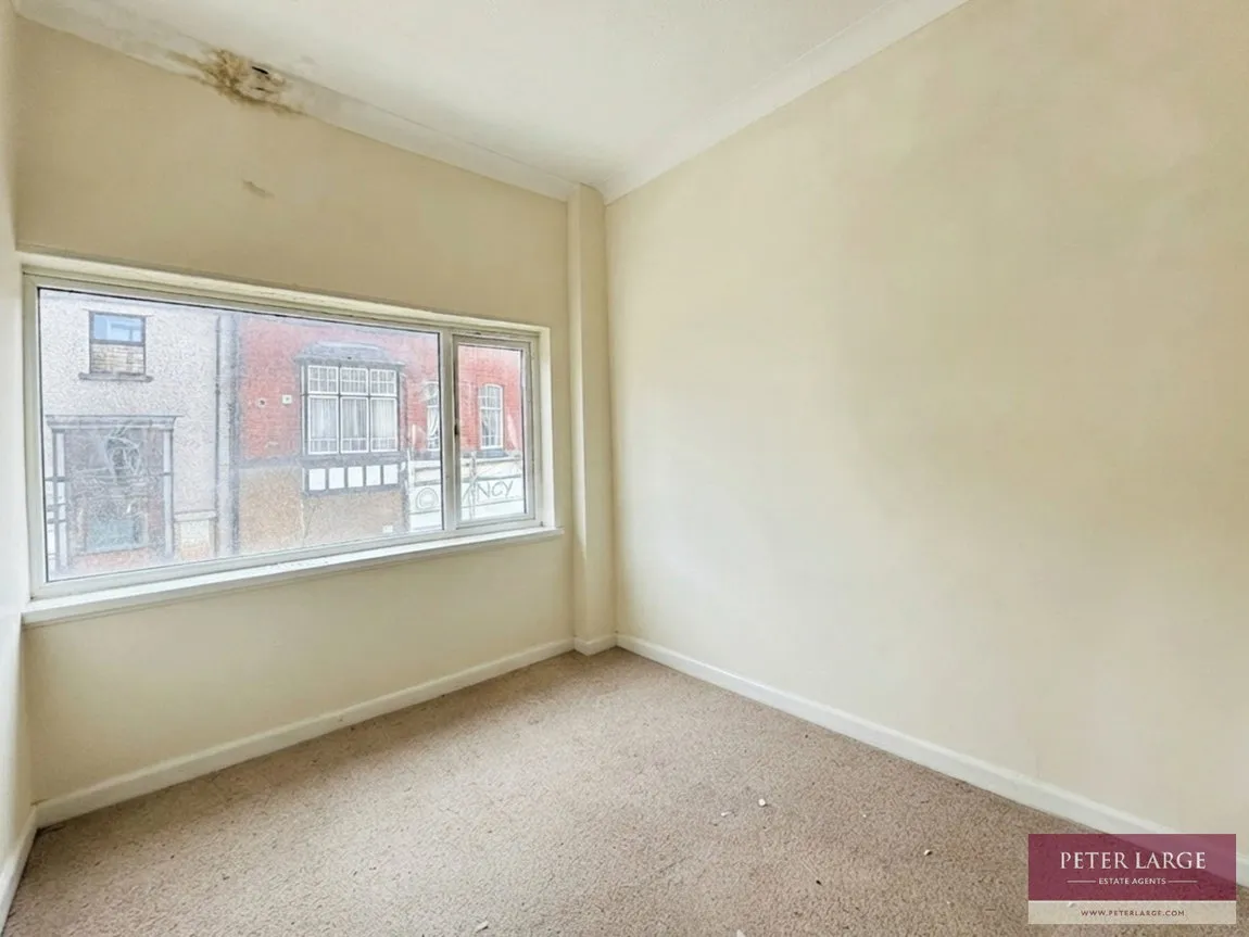 Kinmel Street, Rhyl, LL18 1AE, photo 8