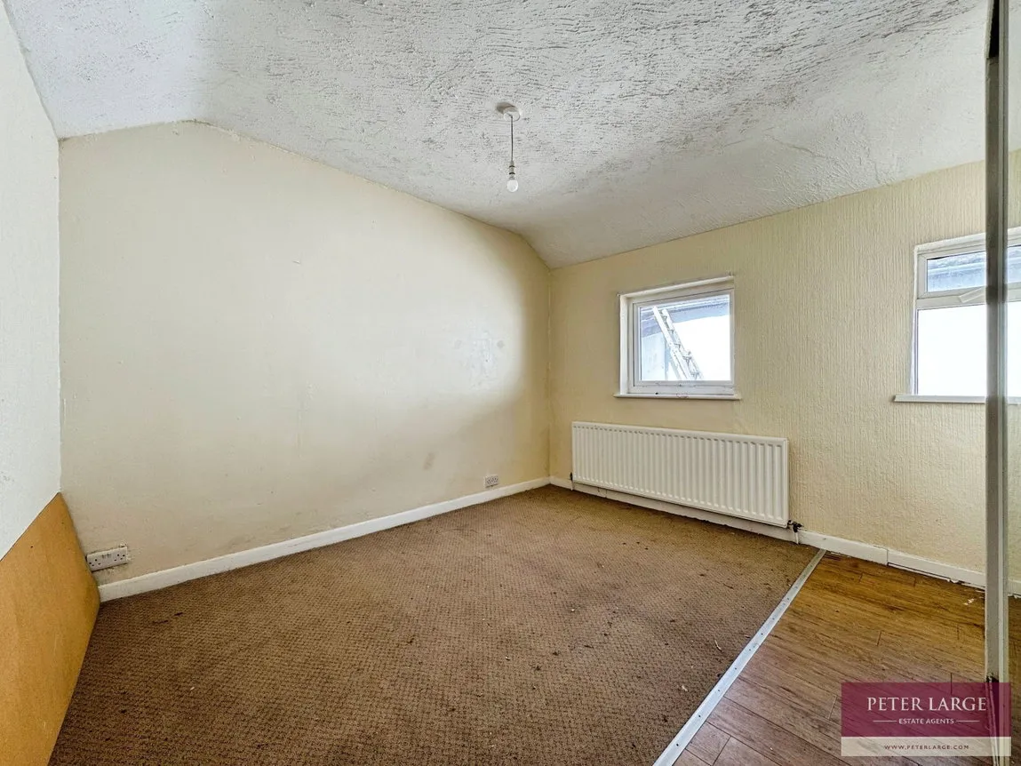 Kinmel Street, Rhyl, LL18 1AE, photo 11